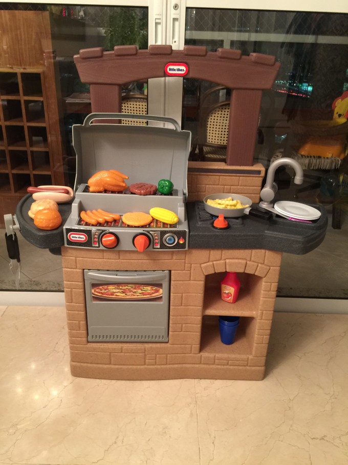 Cozinha_Churrasqueira_Little_Tikes-Mae_tipo_eu-2